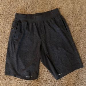 Men’s Lululemon Large Shorts
